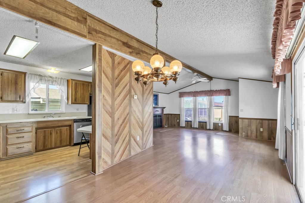 3800 W Wilson Street 65