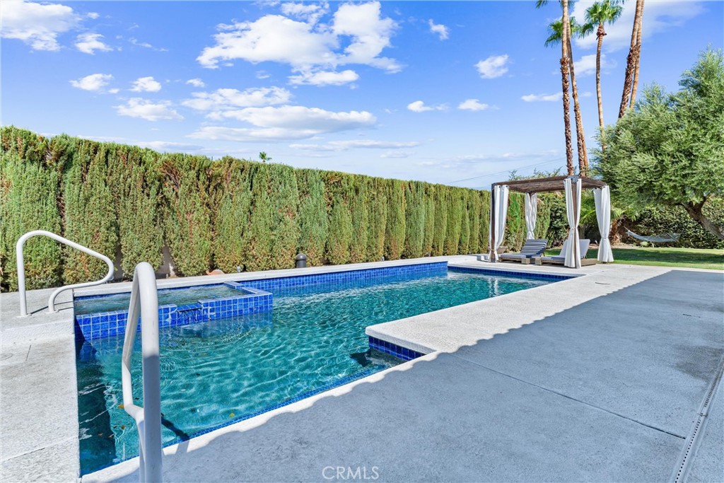 1045 E Deepak Road