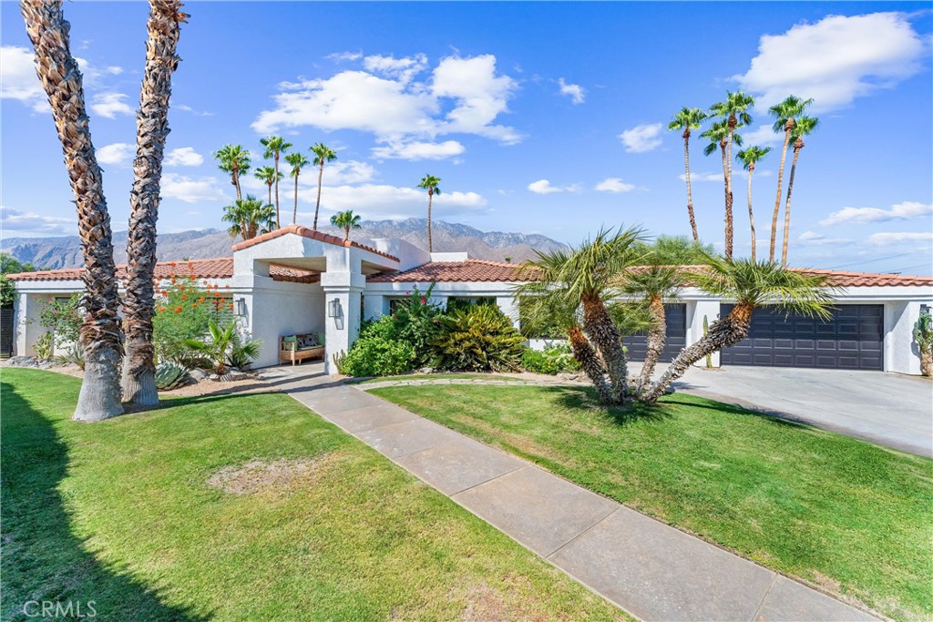 1045 E Deepak Road