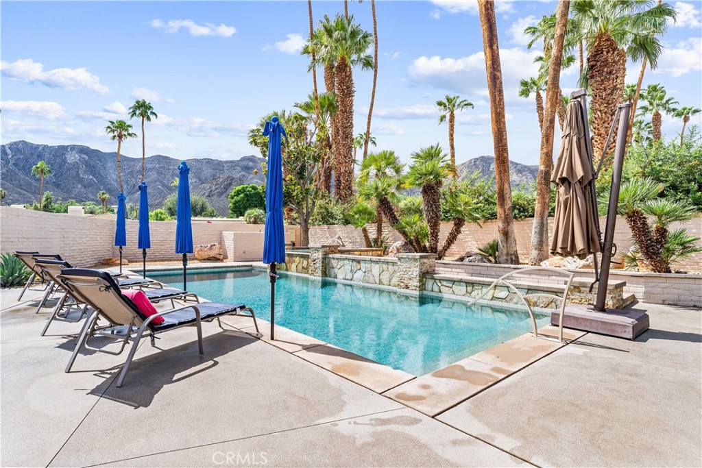 70854 Fairway Drive