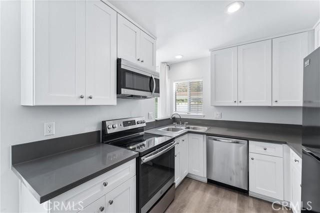 21934 Lakeland Avenue