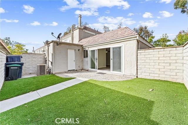 21934 Lakeland Avenue