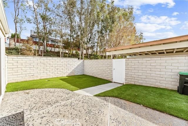 21934 Lakeland Avenue