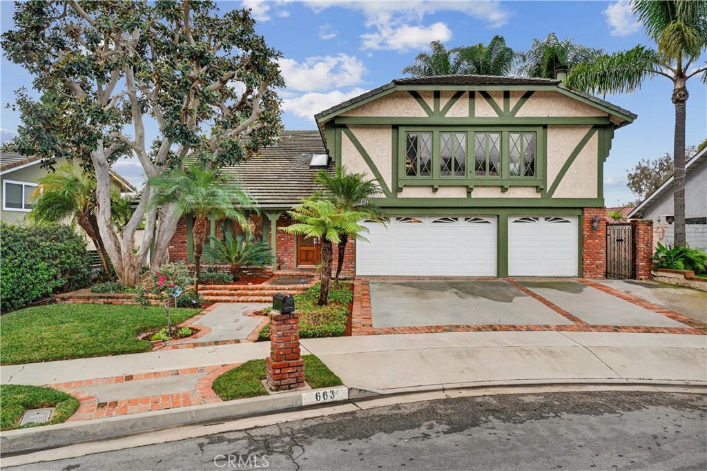 663 Lausinda Avenue