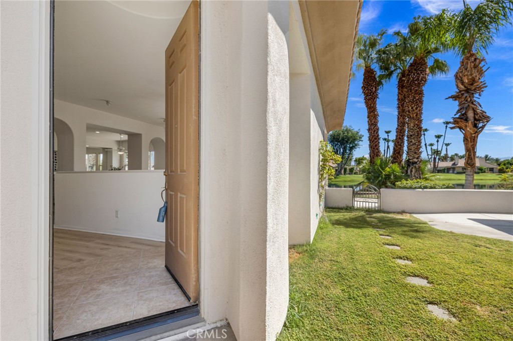 12 Wimbledon Circle