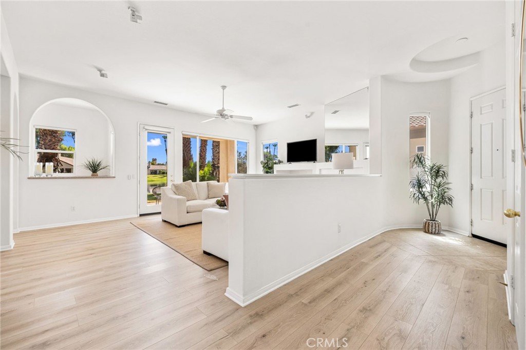 12 Wimbledon Circle