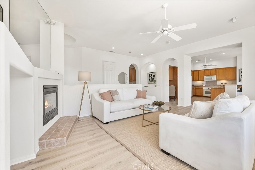 12 Wimbledon Circle