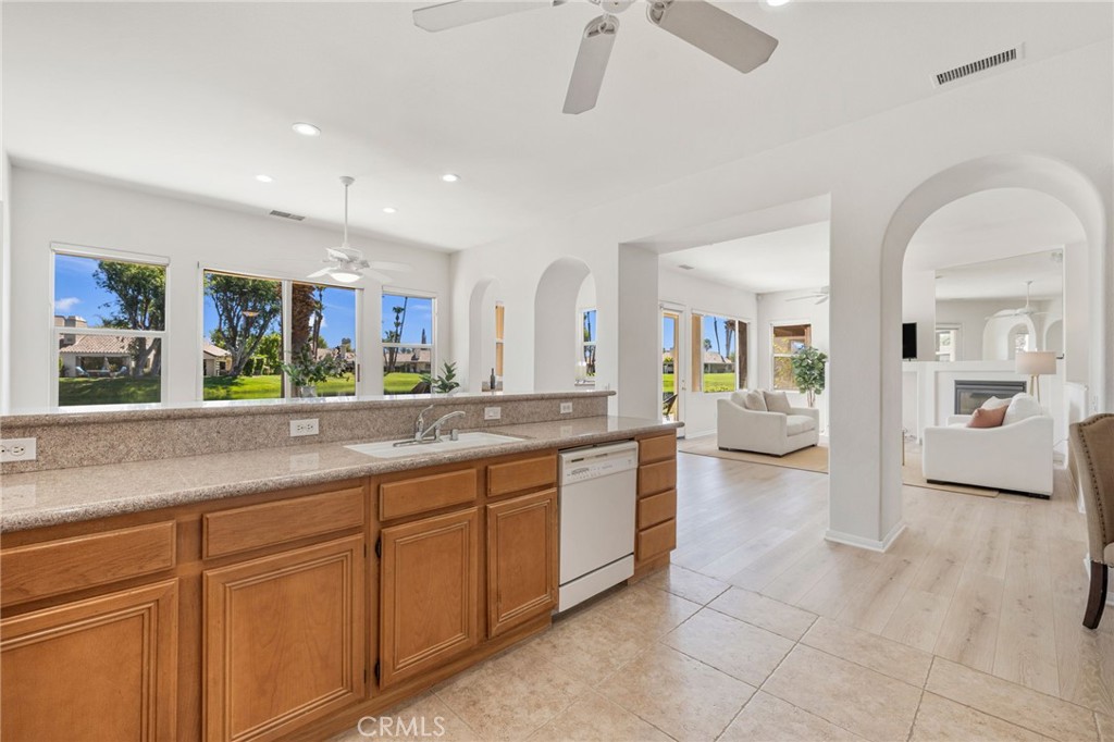 12 Wimbledon Circle
