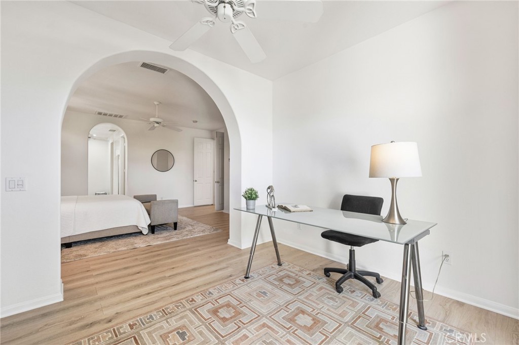 12 Wimbledon Circle