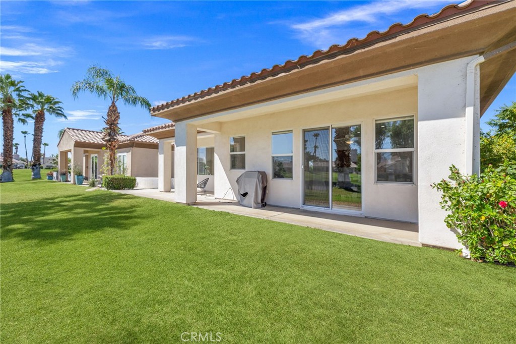 12 Wimbledon Circle