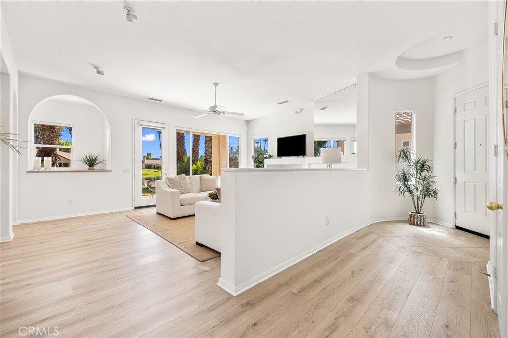 12 Wimbledon Circle