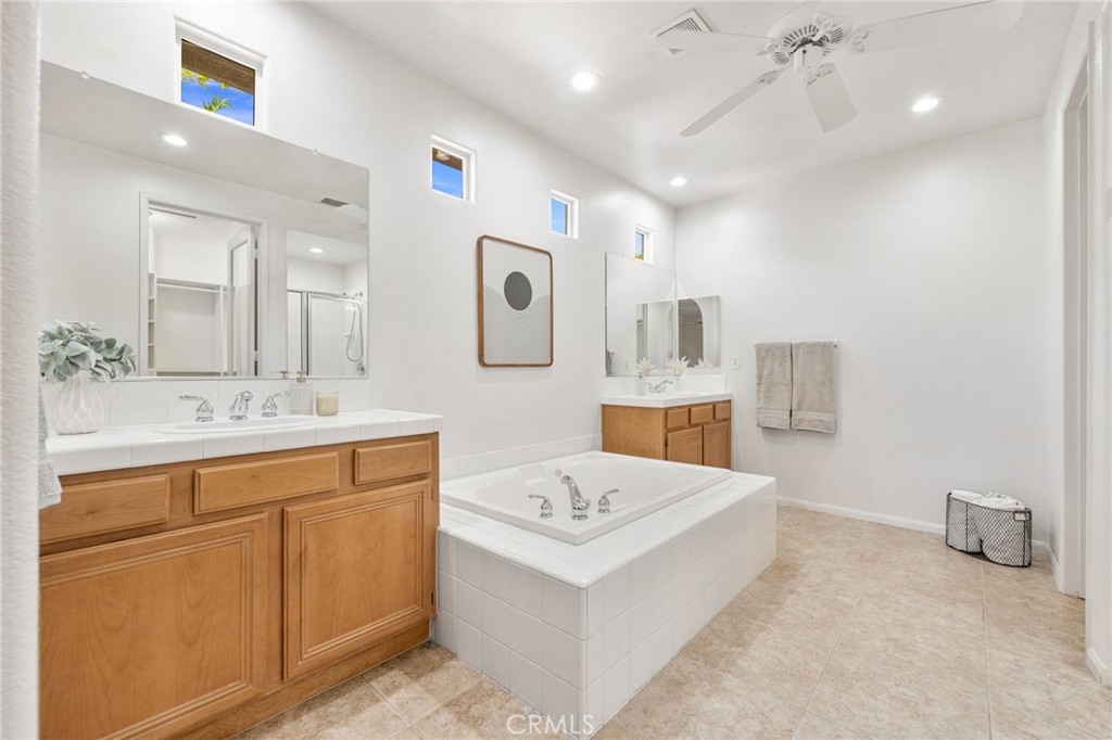 12 Wimbledon Circle