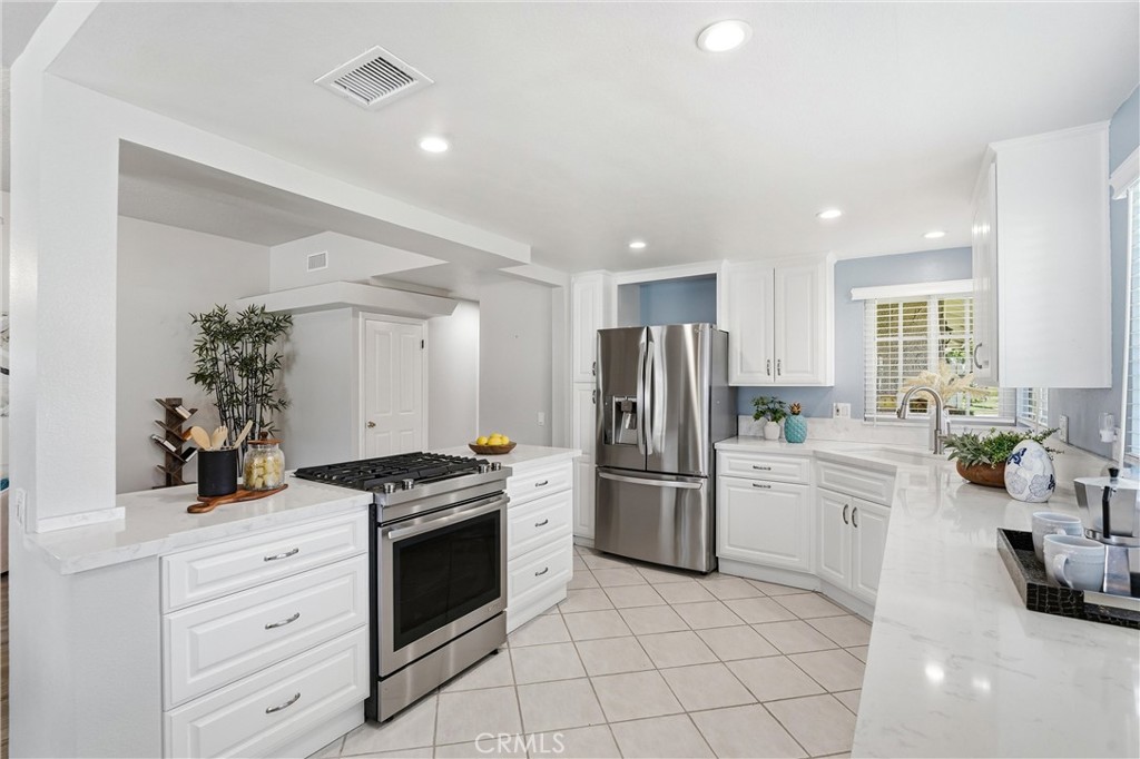 24261 Ontario Lane