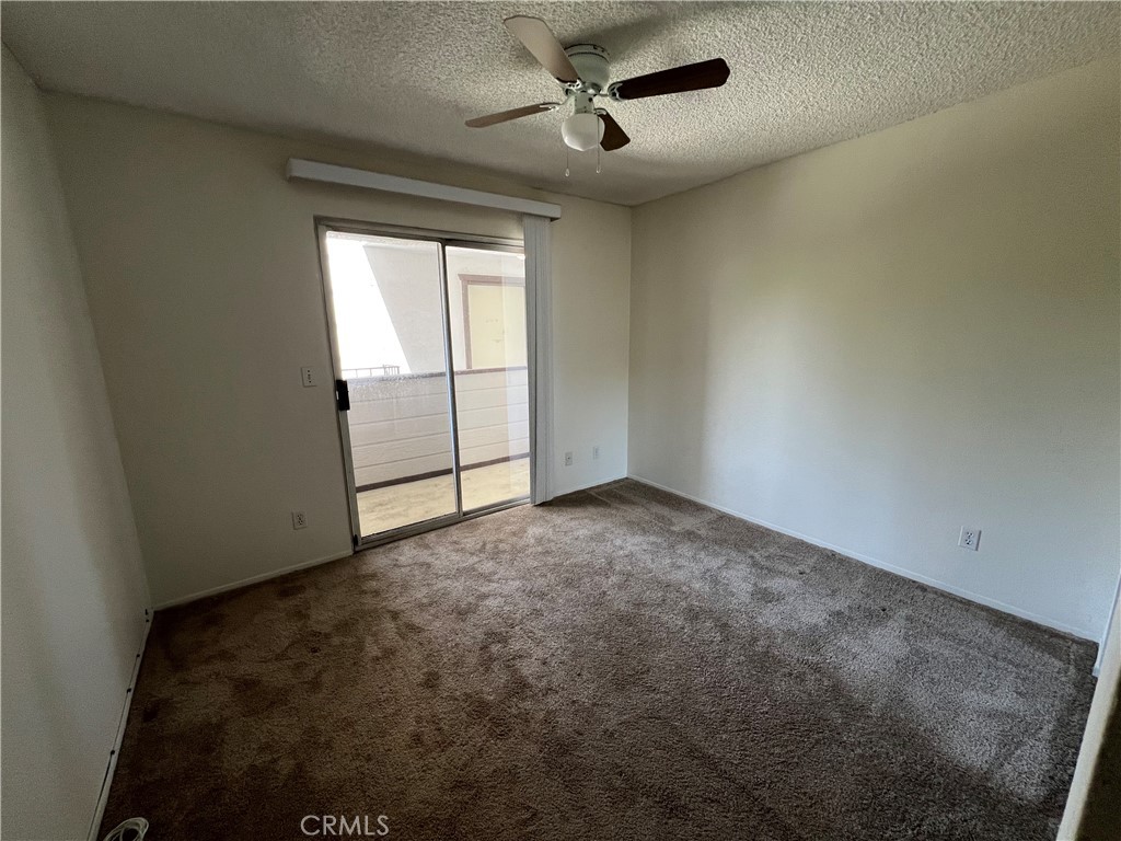569 E St 30