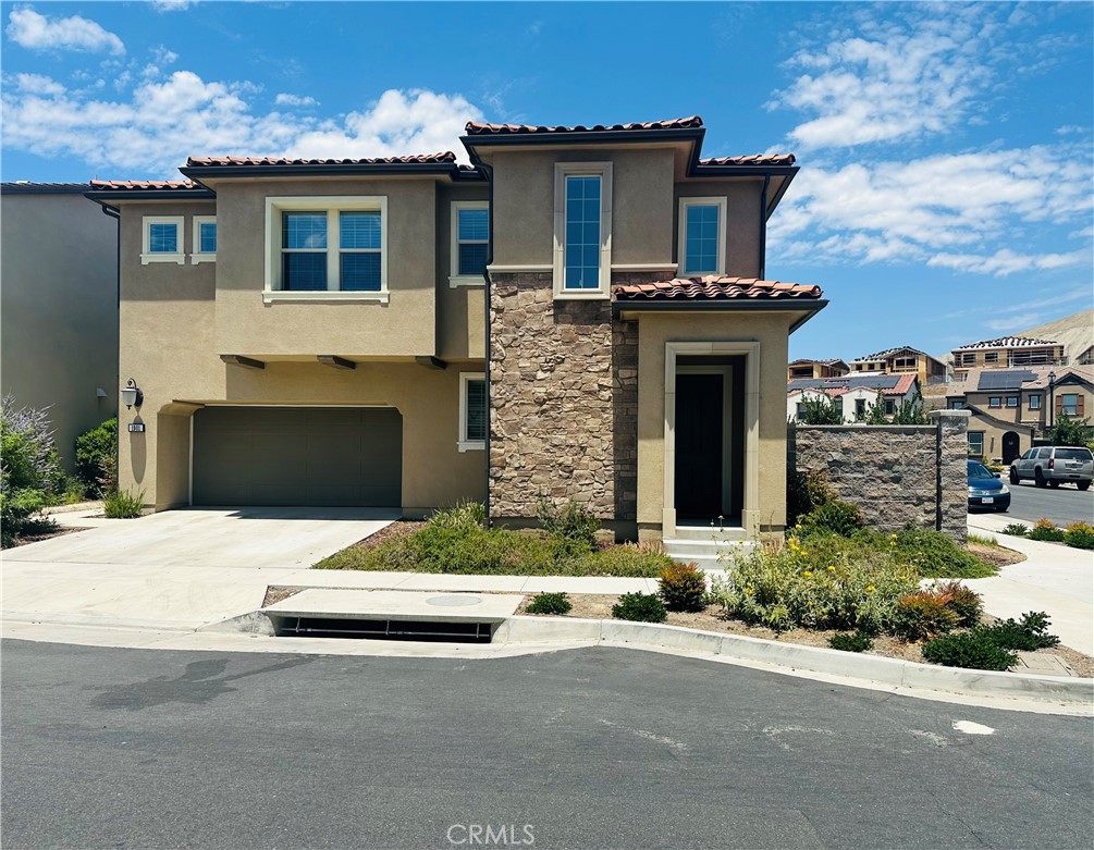 1901 Aliso Canyon Drive