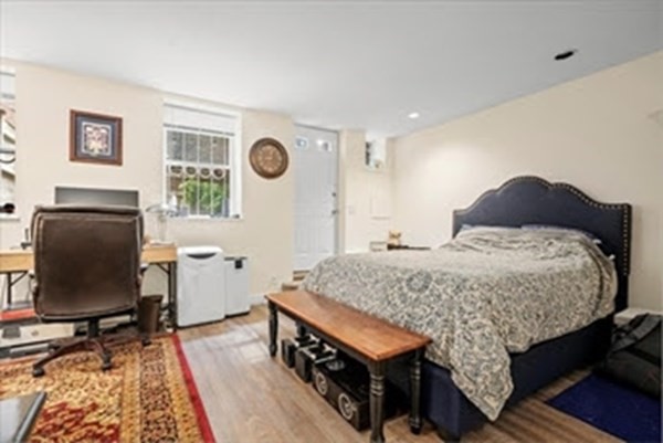 28 Dartmouth Unit: G