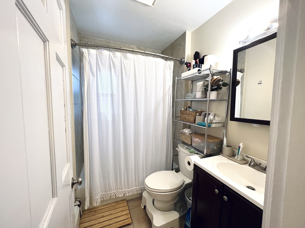 473 E 3rd # 2