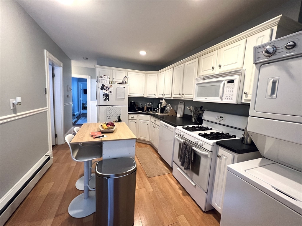 473 E 3rd # 2