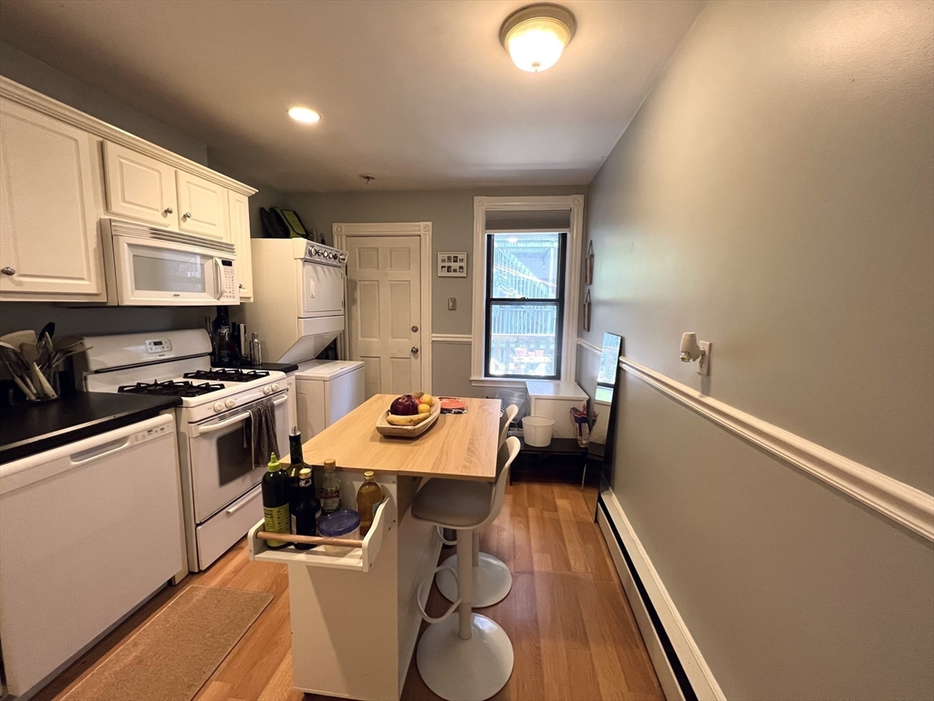 473 E 3rd # 2
