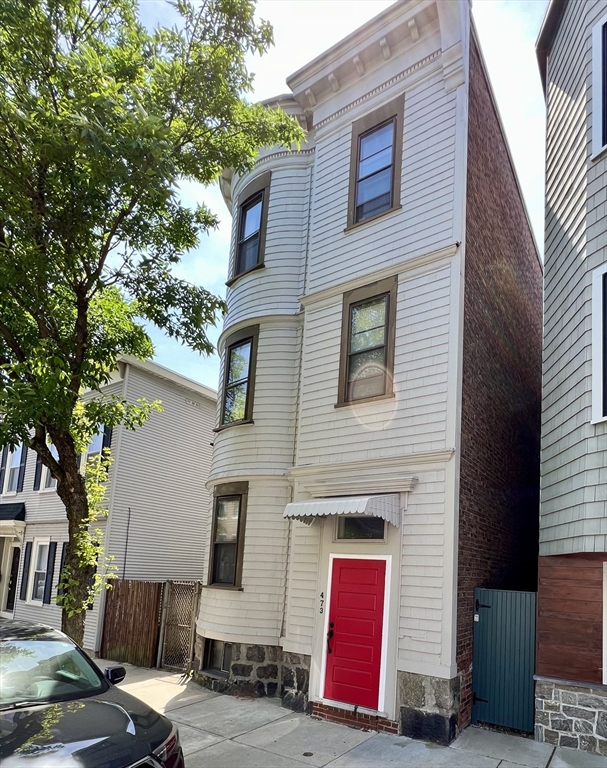 473 E 3rd # 2