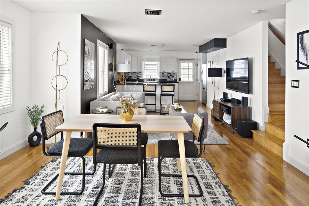 131 Tudor Unit: TH