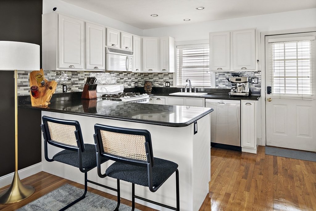 131 Tudor Unit: TH