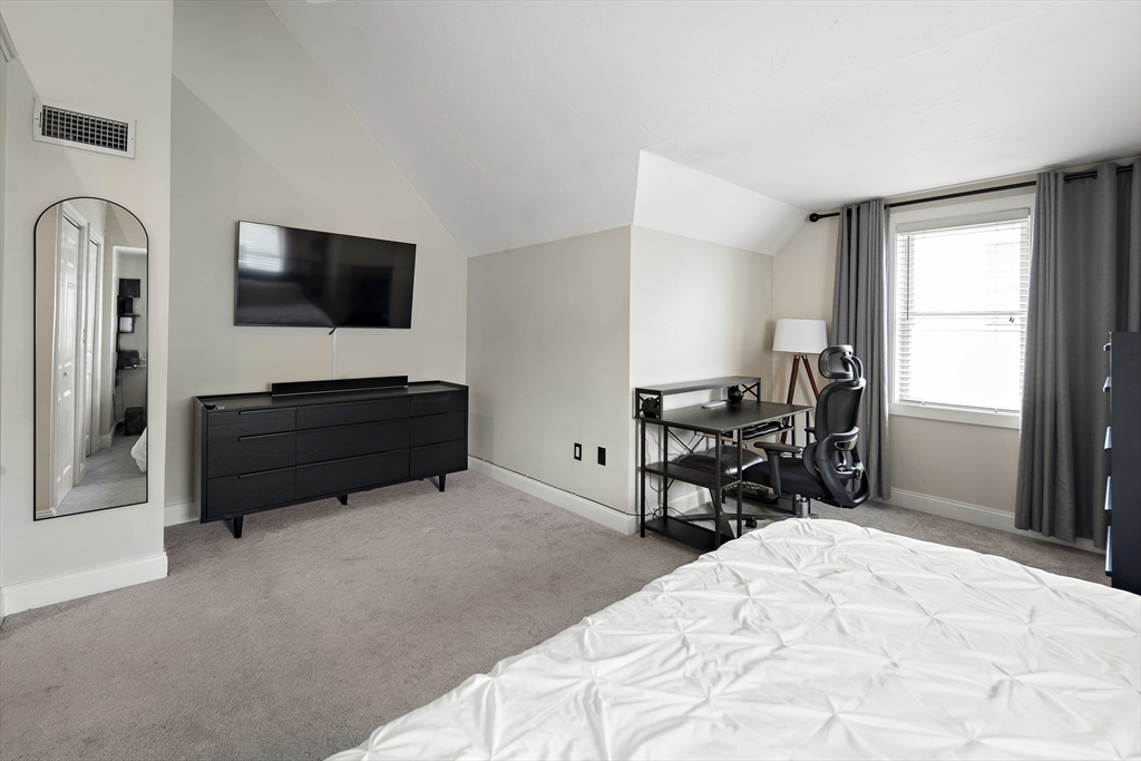 131 Tudor Unit: TH