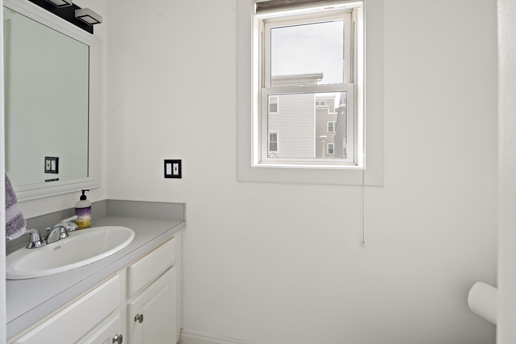 131 Tudor Unit: TH