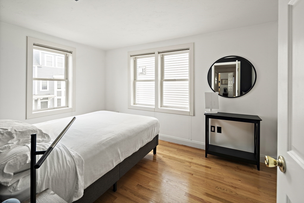 131 Tudor Unit: TH