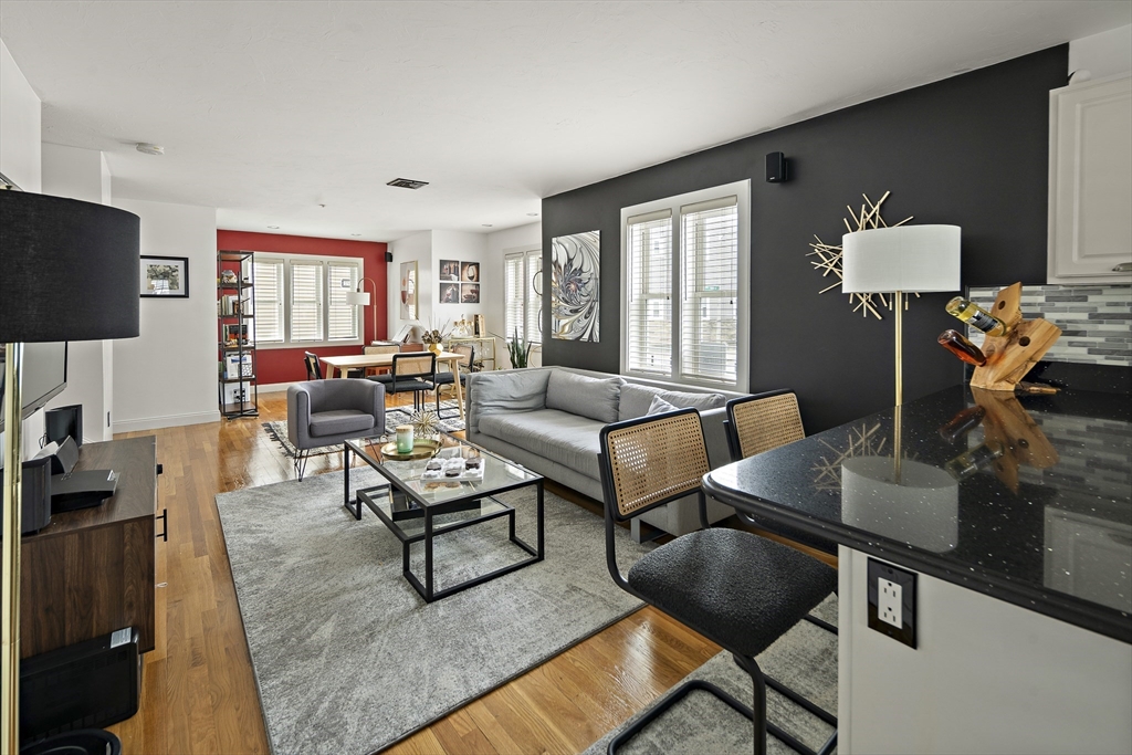131 Tudor Unit: TH