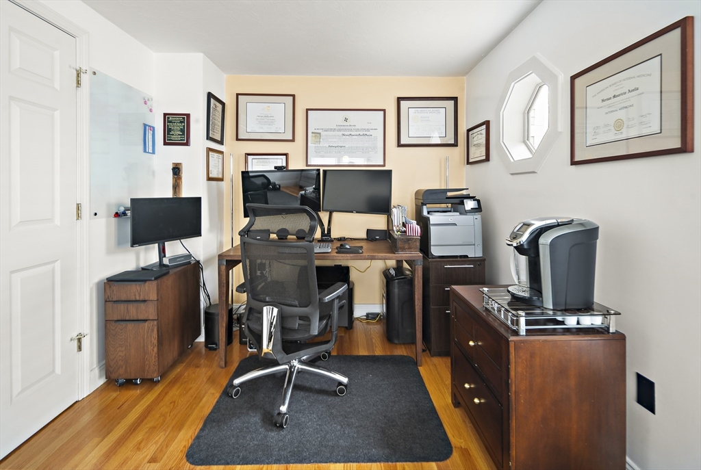 131 Tudor Unit: TH