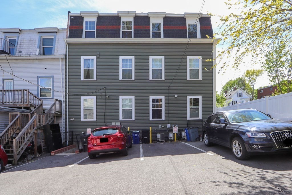 11 Everett Ave # 3
