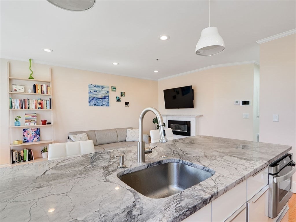 11 Everett Ave # 3