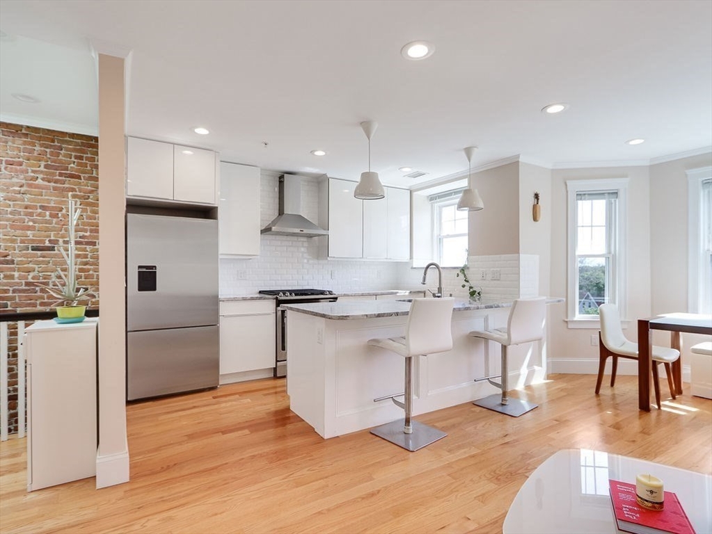 11 Everett Ave # 3