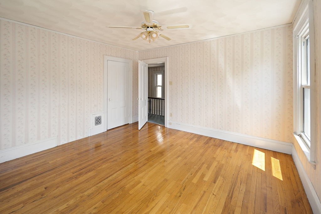 128 Central St
