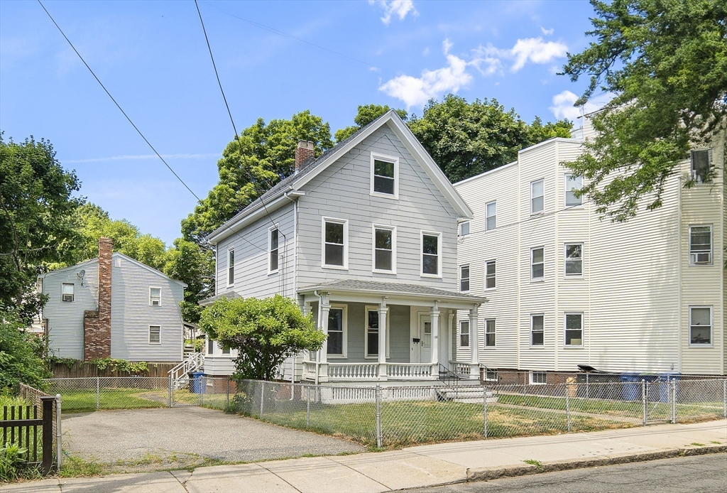 128 Central St
