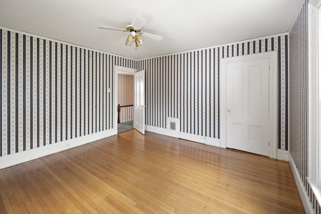 128 Central St