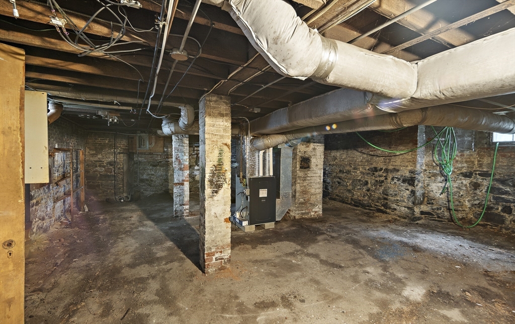 128 Central St