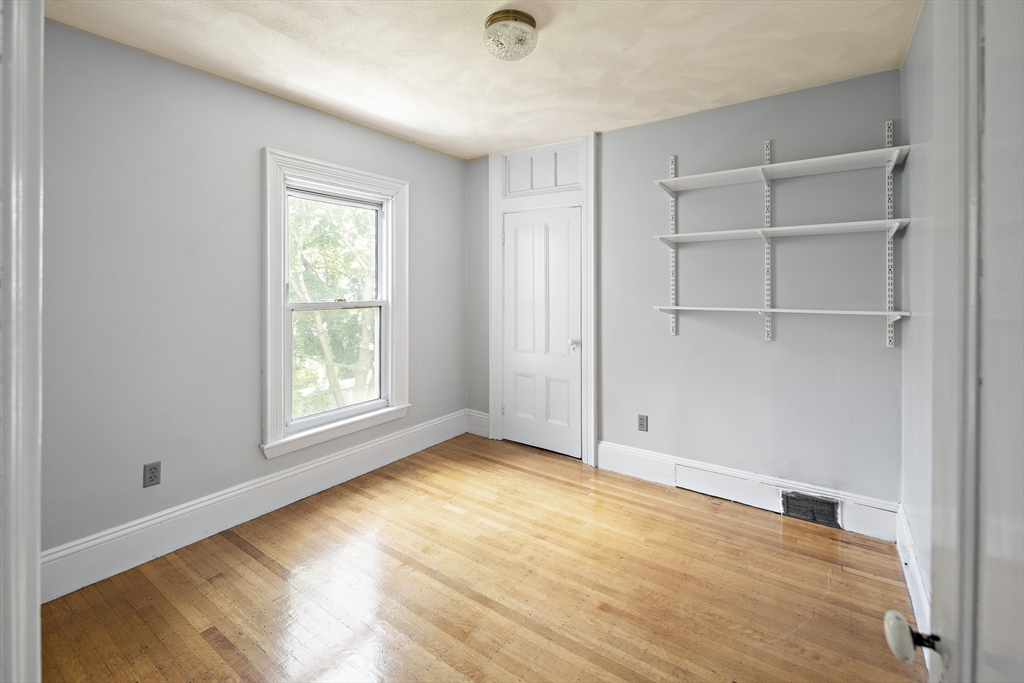 128 Central St