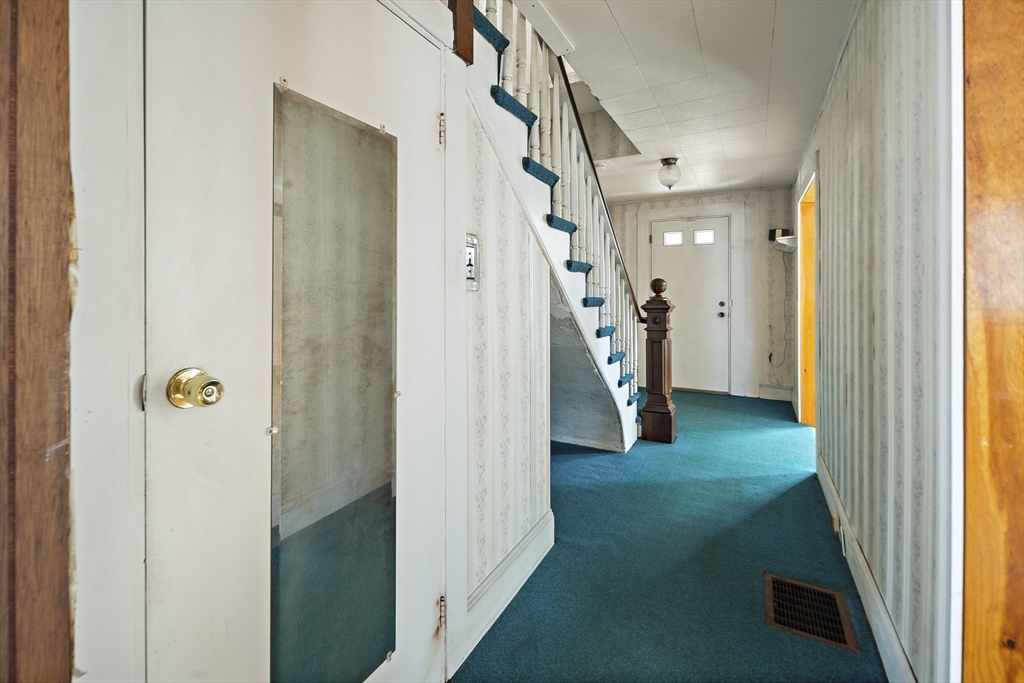 128 Central St