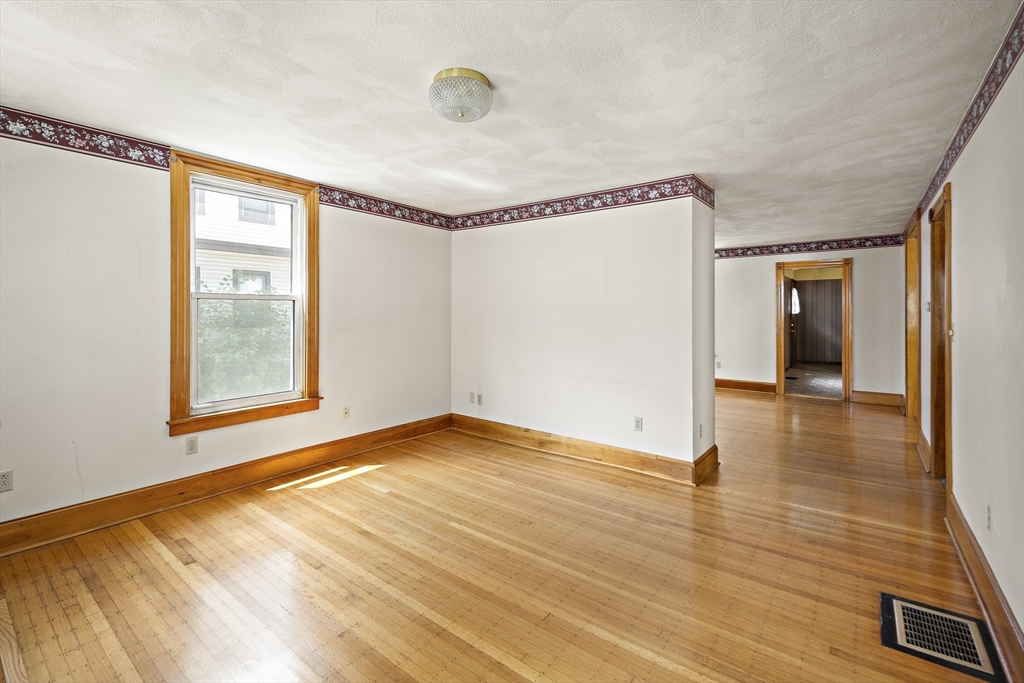 128 Central St