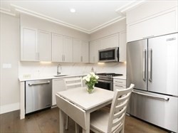 214 Market St # 403