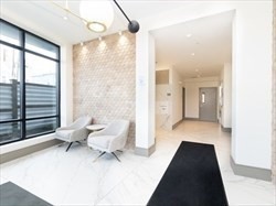 214 Market St # 403