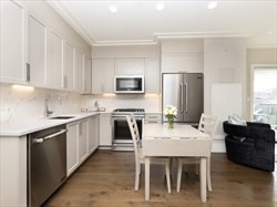 214 Market St # 403