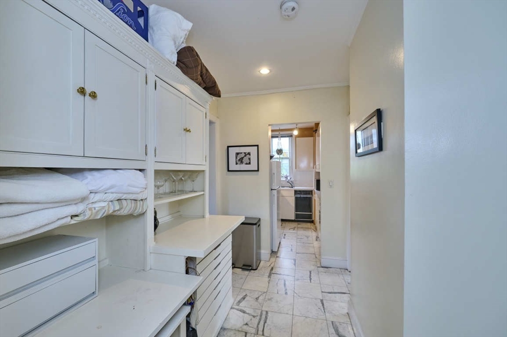 290 Commonwealth Ave # 15