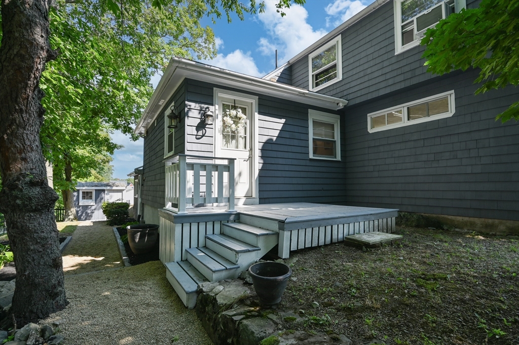 330 Lebanon St