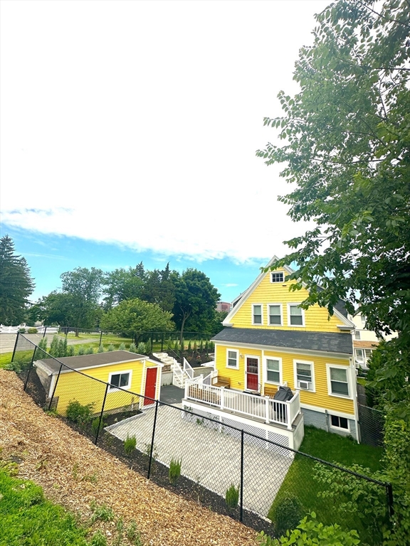 6 Barstow St # 1
