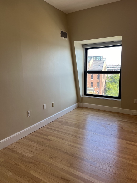 28-32 Atlantic Ave # 635