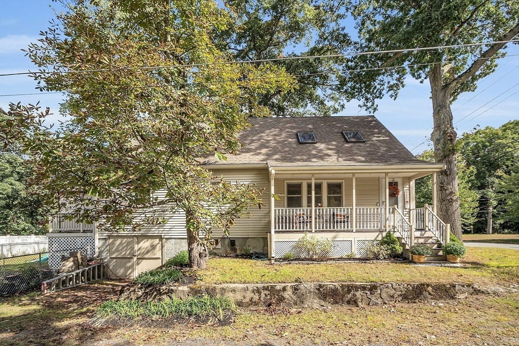 18 Burt Rd