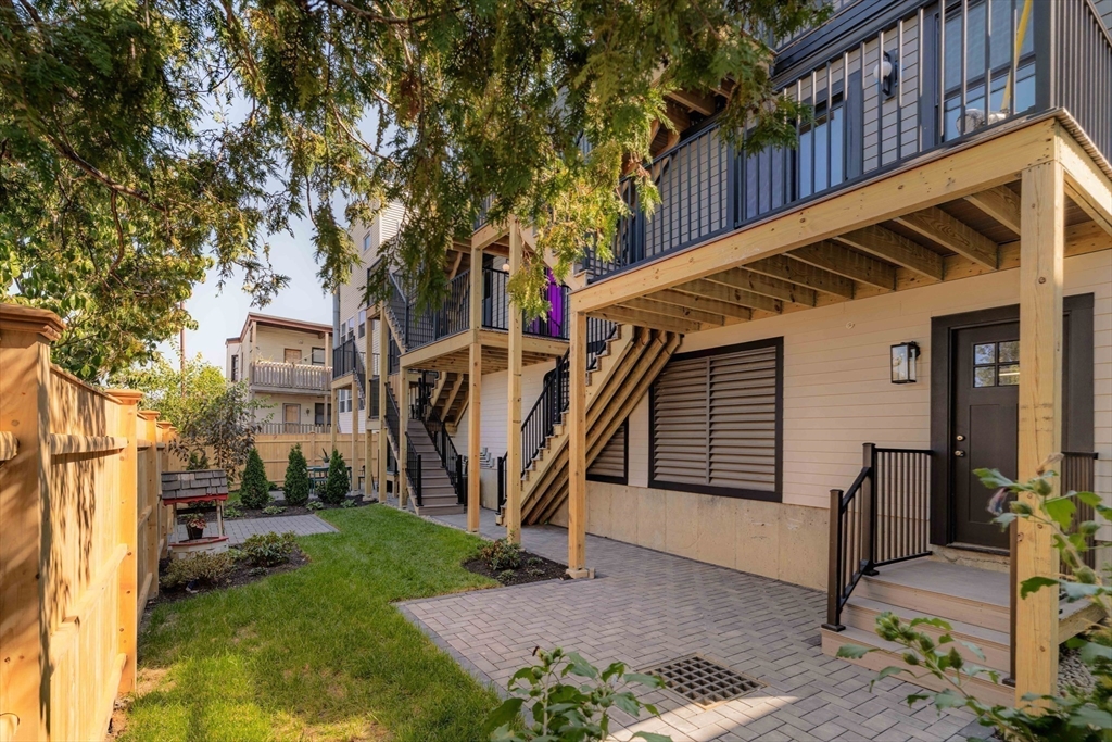 272 East Eagle St # 3